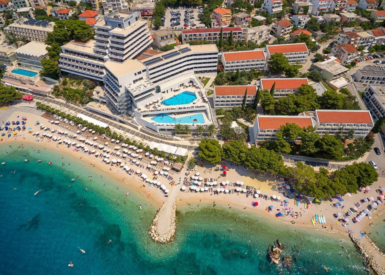 Medora Auri Family Beach Resort Podgora Bagian luar foto