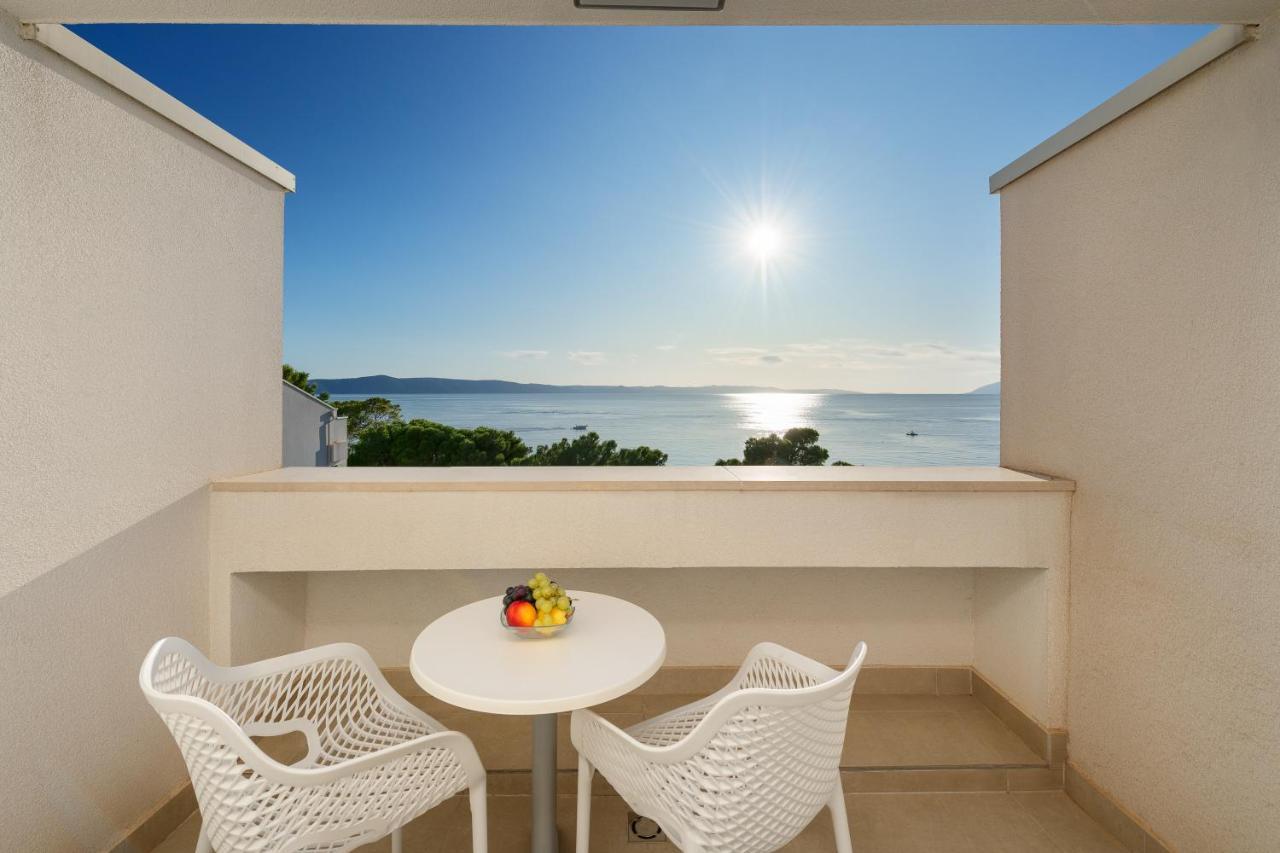 Medora Auri Family Beach Resort Podgora Bagian luar foto